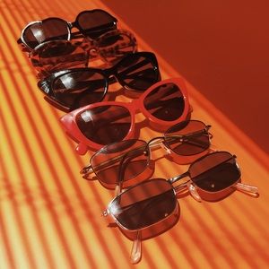 vintage sunnies -sun glasses